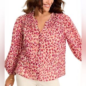 Tommy bahama Jaguar red Print Blouse size L.Beachy boho statement animal print